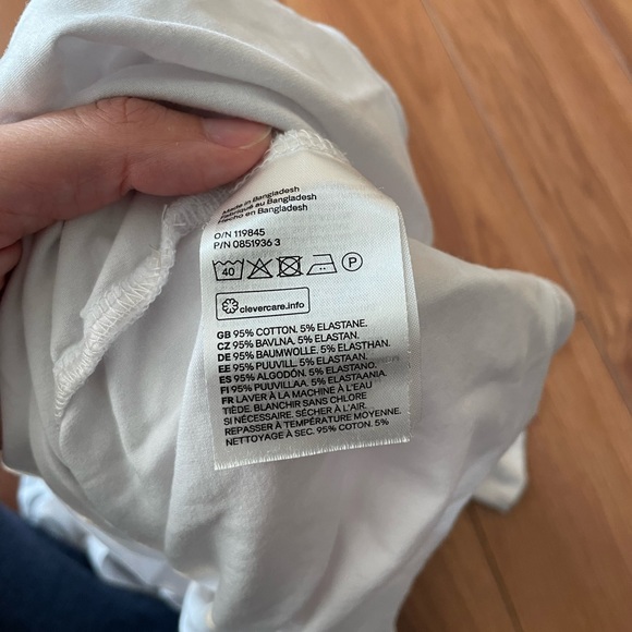 H&M Maternity T-Shirt - Picture 5 of 6